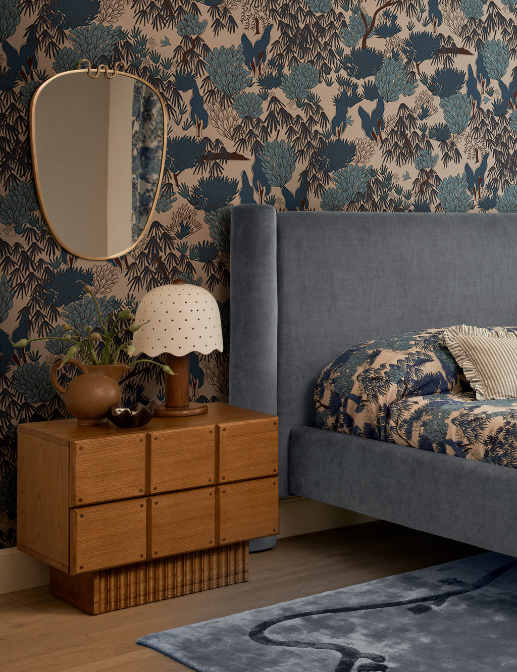 Ribbon Shield Mirror