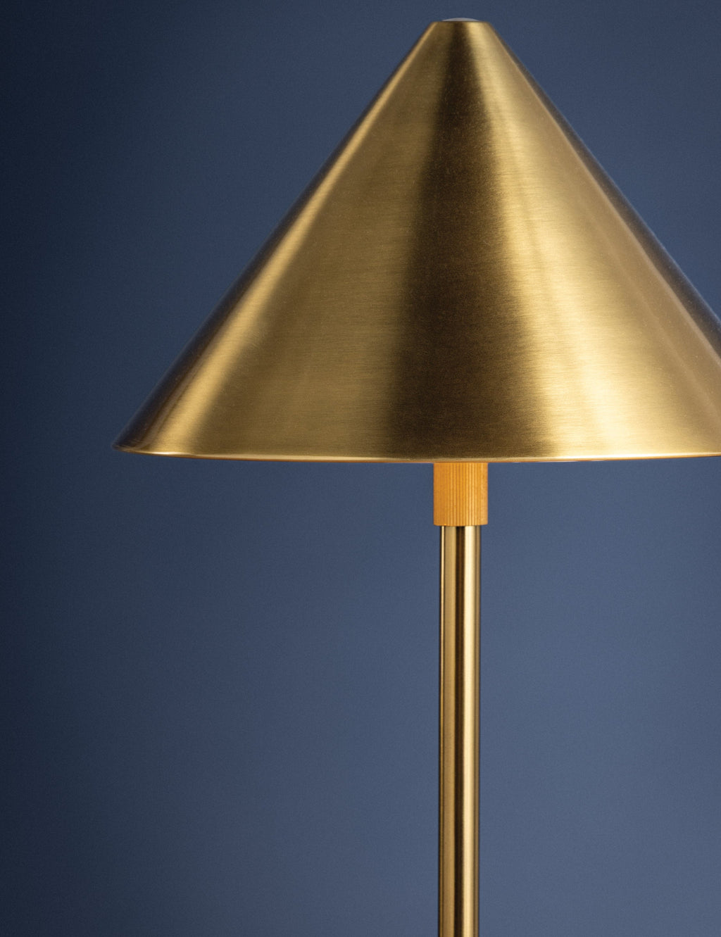 Brasseur Cordless Table Lamp